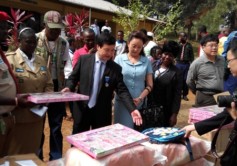 China donates food to Ebola-ravaged Sierra Leone